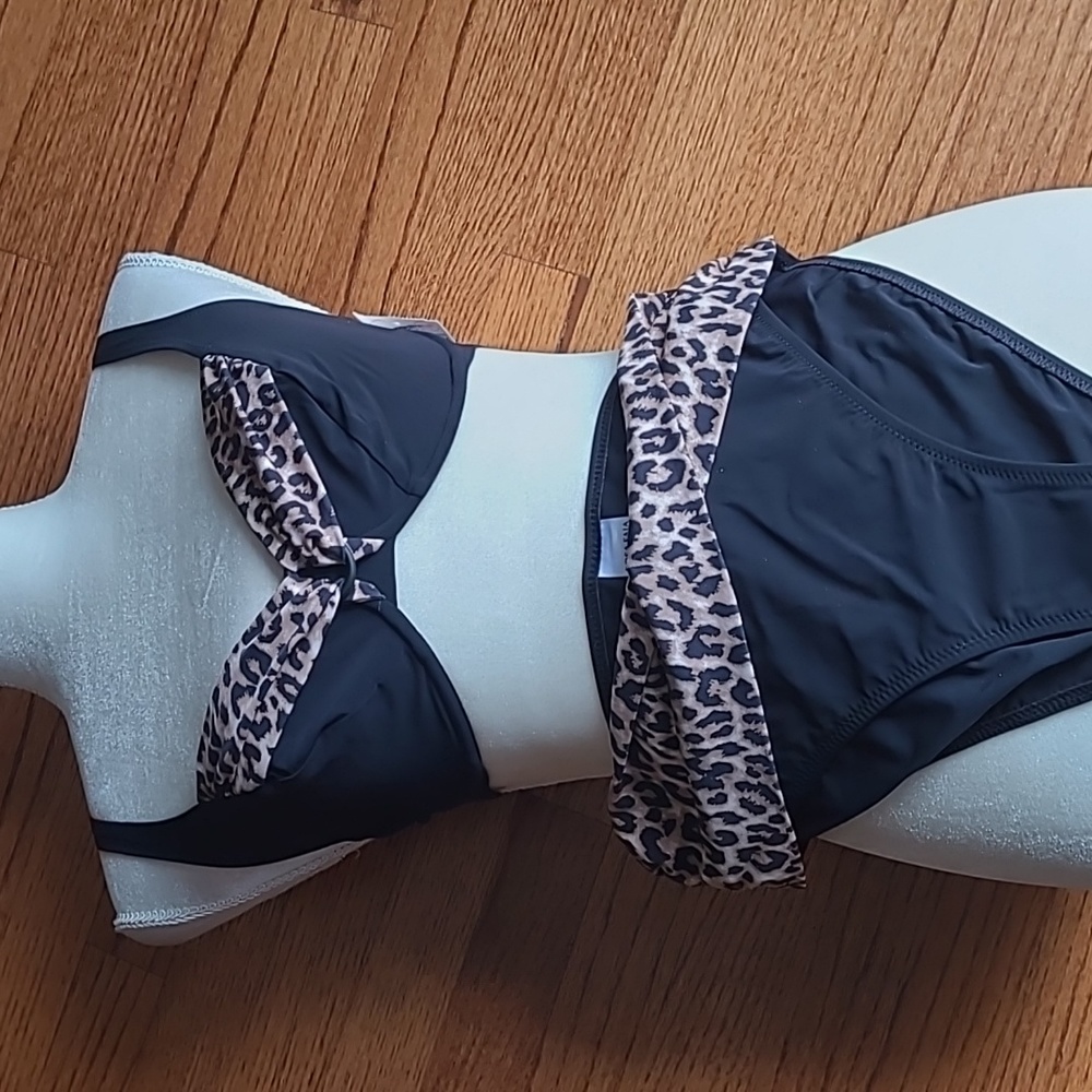 Rosa Faia Size 8 34C NEW Black and Leopard Print Bikini
